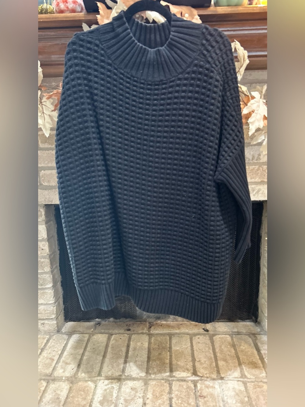 French Connection Women's Navy Waffle Knit Crewneck Sweater EUC
